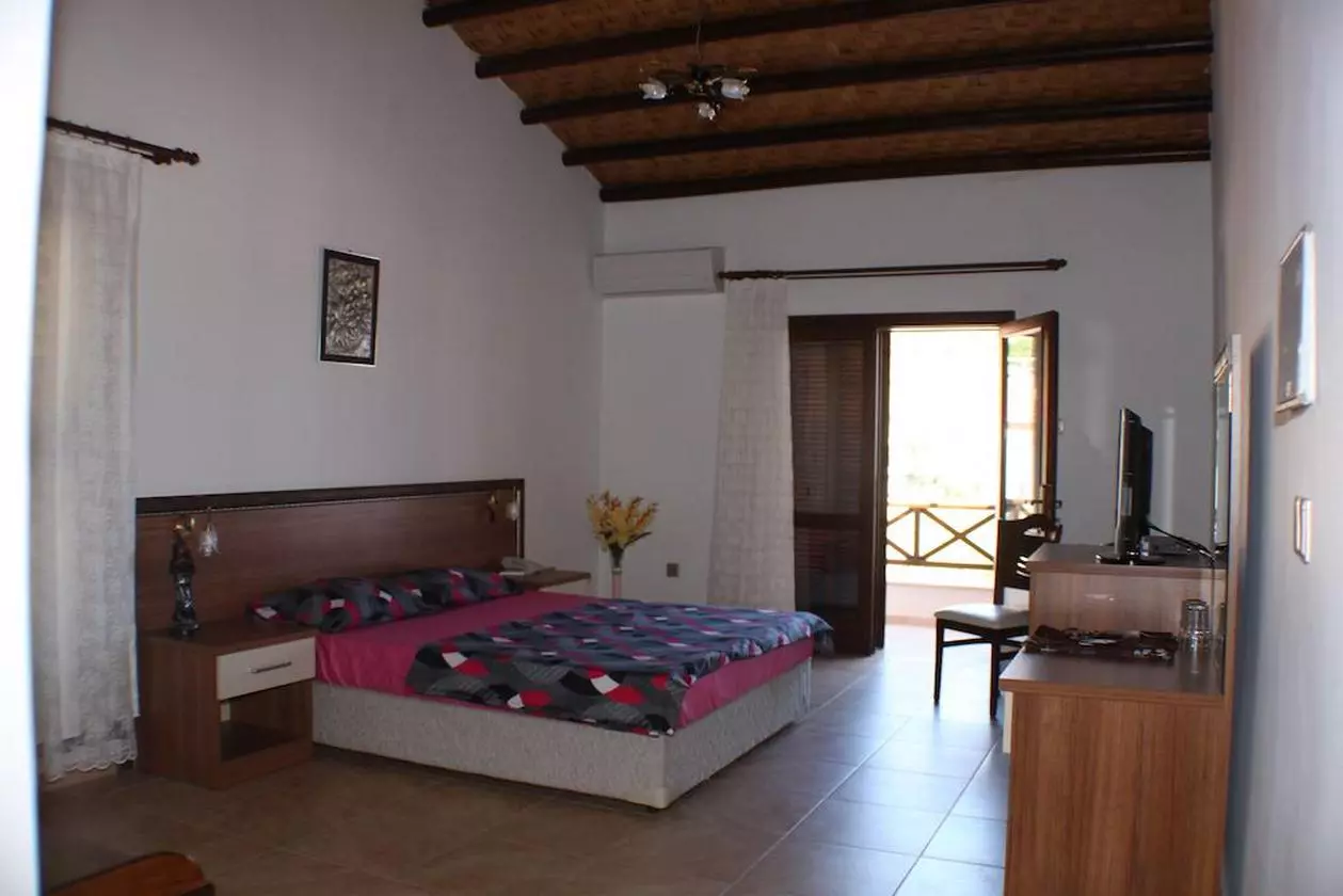 VUNIPALACE_SHABAVIZ (6).jpg